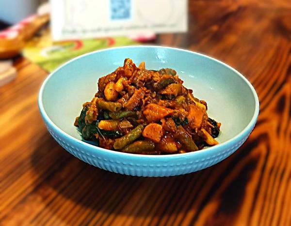 Paste cu Sos Ragu Misto di Carne
